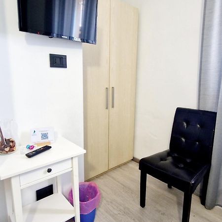 Vela Bianca H & R Hotel Diano Marina Værelse billede