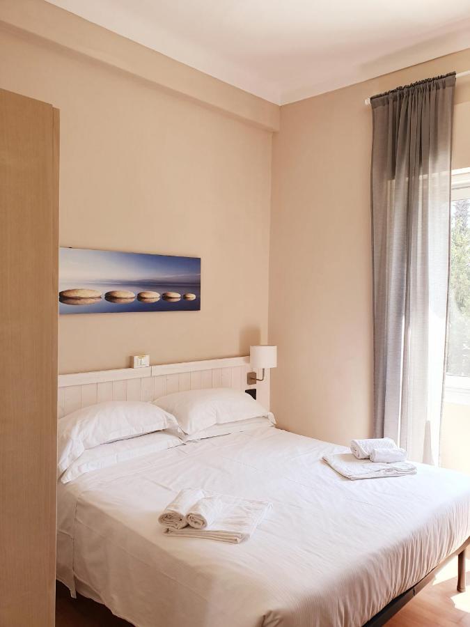 Vela Bianca H & R Hotel Diano Marina Eksteriør billede
