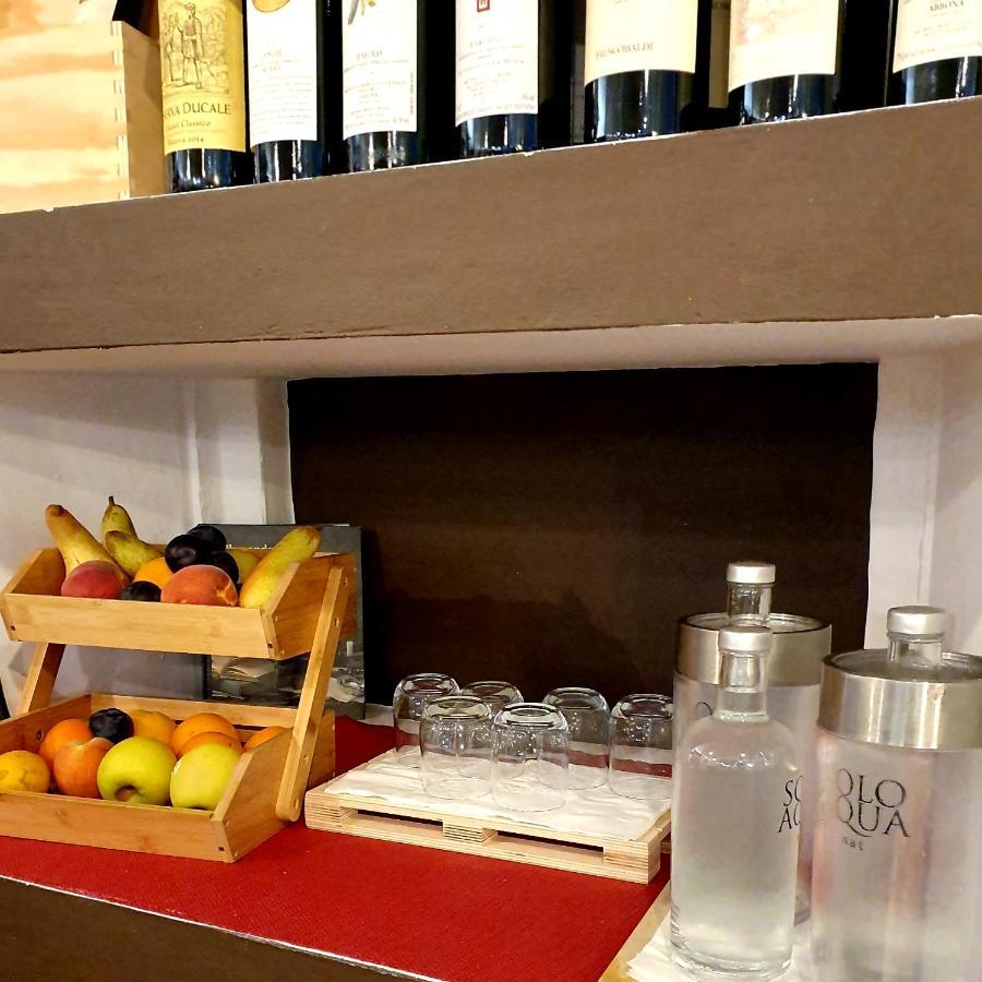 Vela Bianca H & R Hotel Diano Marina Eksteriør billede