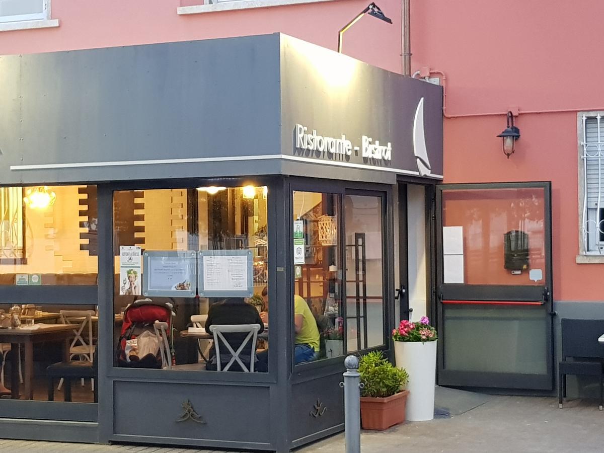 Vela Bianca H & R Hotel Diano Marina Eksteriør billede