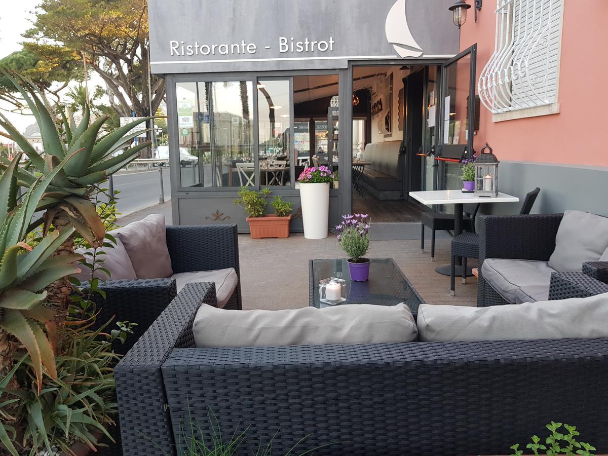 Vela Bianca H & R Hotel Diano Marina Eksteriør billede